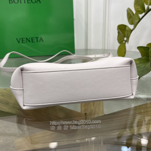 Bottega veneta高端女包 98088 寶緹嘉THE TRIANGLE BV專櫃新款白色三角形五金手提女包  gxz1137